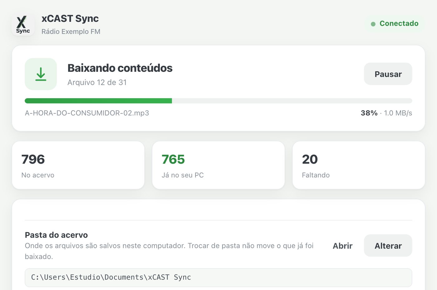 Tela do xCAST Sync baixando programetes no computador do estúdio